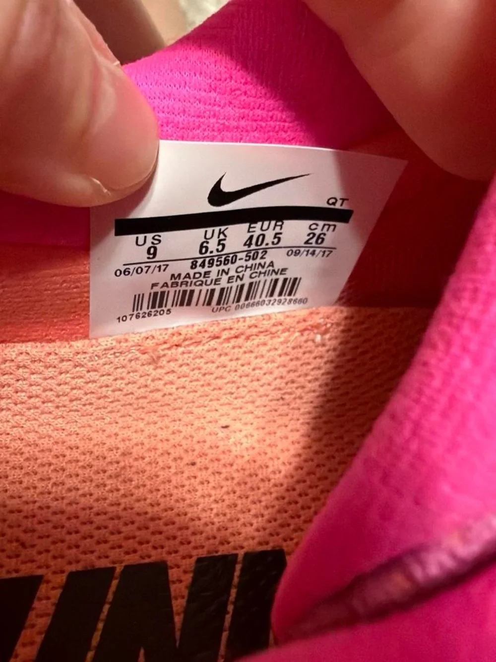 Nike Air Max Women’s Pink to Purple Gradient Running Shoes with Orange Sole